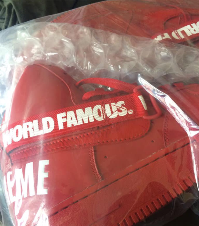 supreme air force 1 red