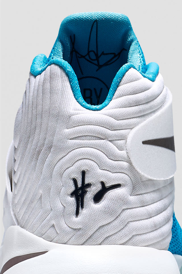 kyrie fire shoes