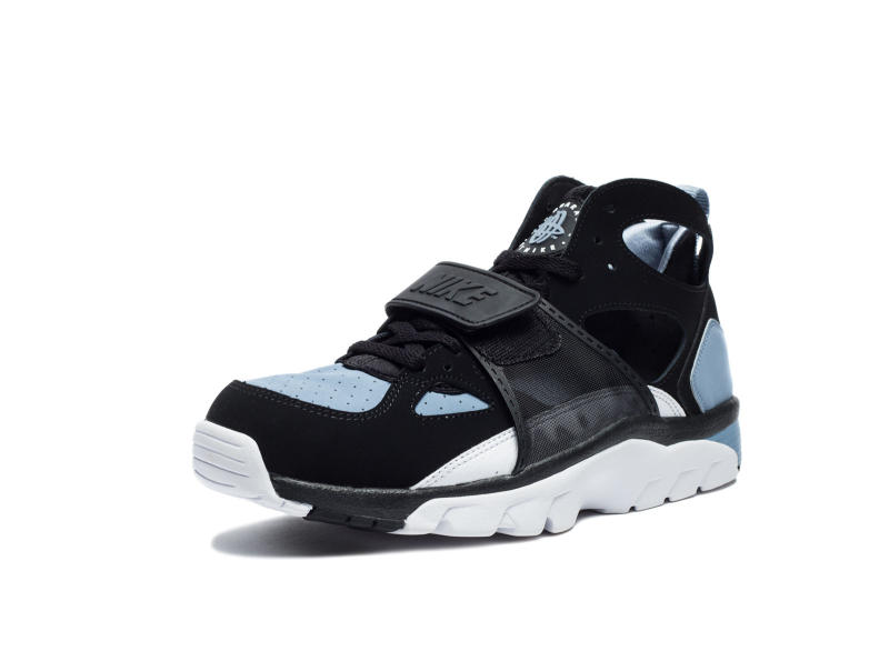 nike air trainer huarache cool blue