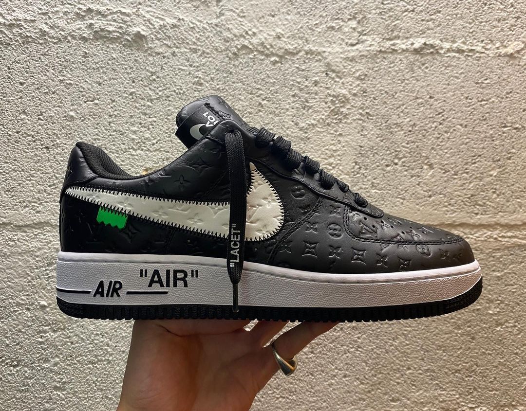 lv air force 1 black and white