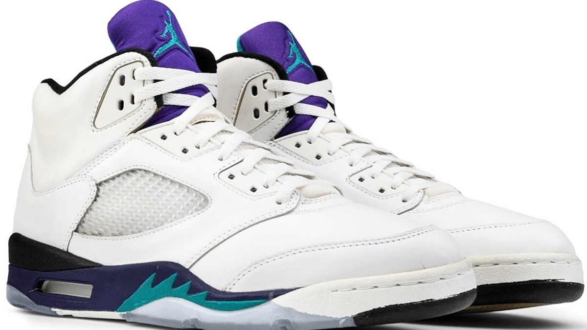 Retro 5 grapes on sale