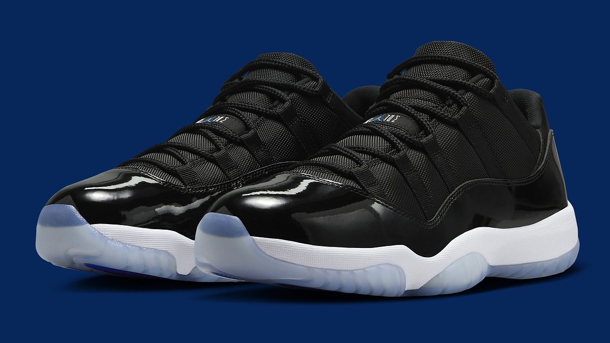 Black and blue space jam jordans hotsell