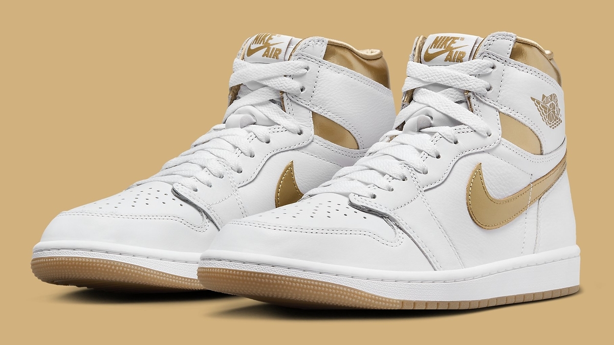 Air jordan retro white and gold online