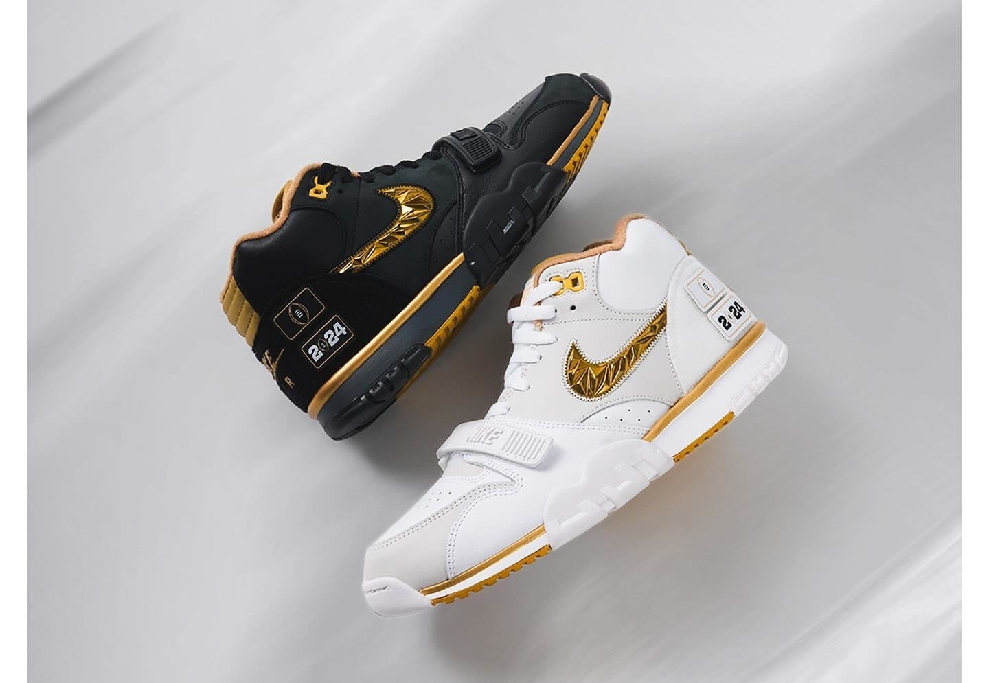Nike Air Trainer 1 College Football Playoff Release Date display picture 2
