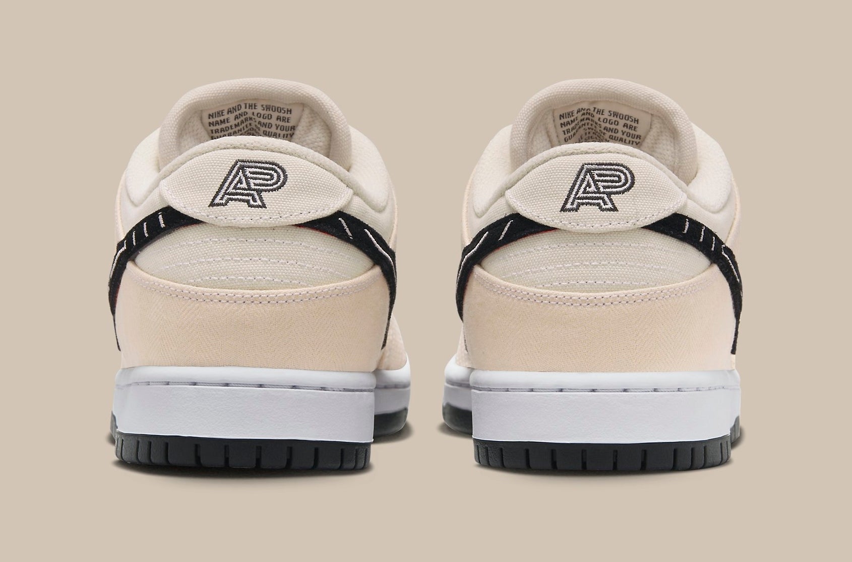 R*I様 未使用品Albino & Preto × Nike SB Dunk L Nike SB Dunk Low Albino & Preto - Trainers | Limited Resell