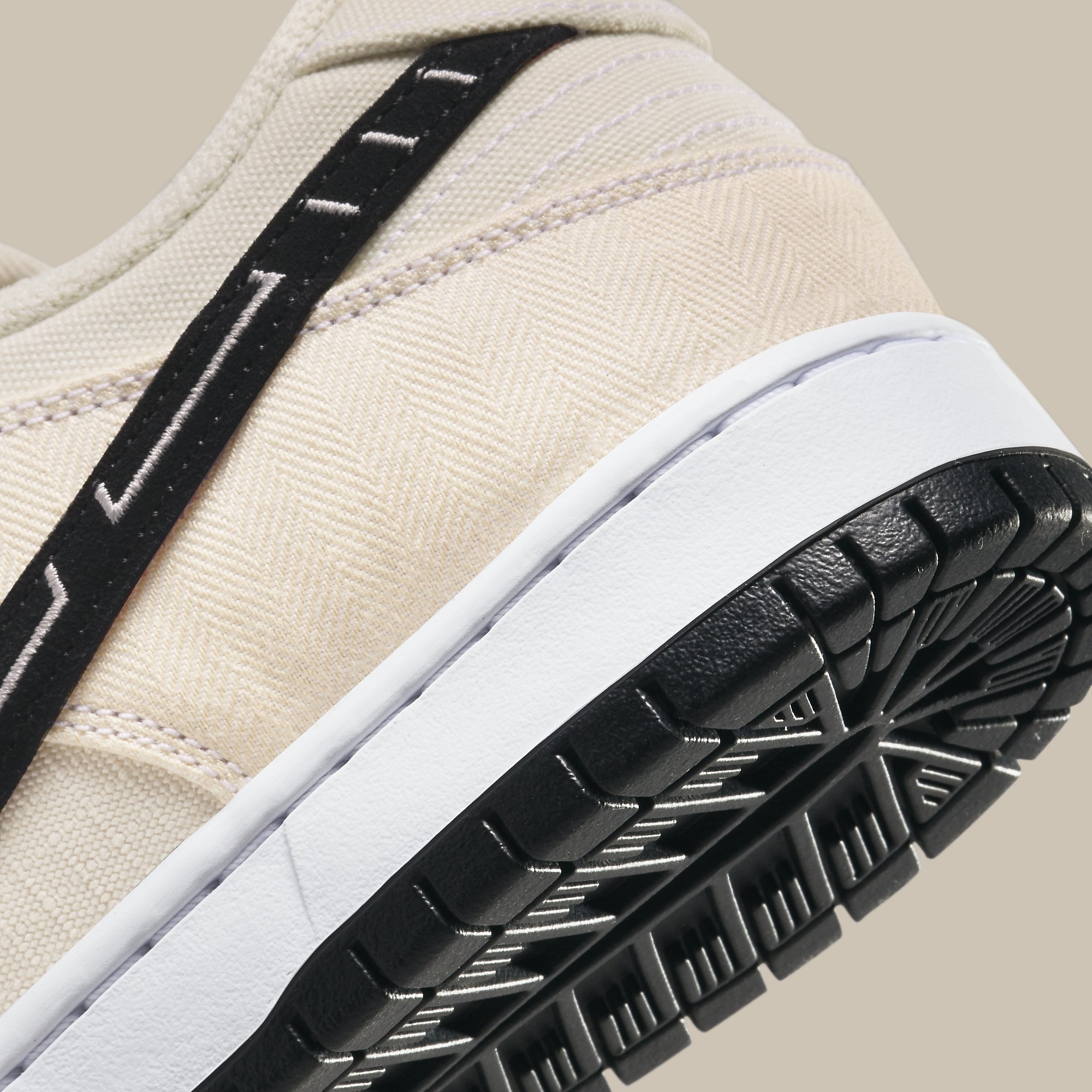 Albino & Preto x Nike SB Dunk Low FD2627-200 Release Date