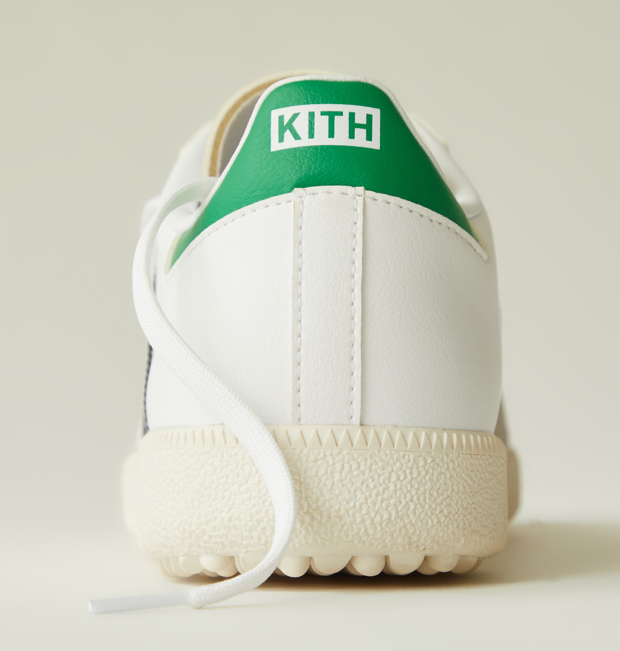 kith×adidas samba golf 21250017_51156983_600.jpg