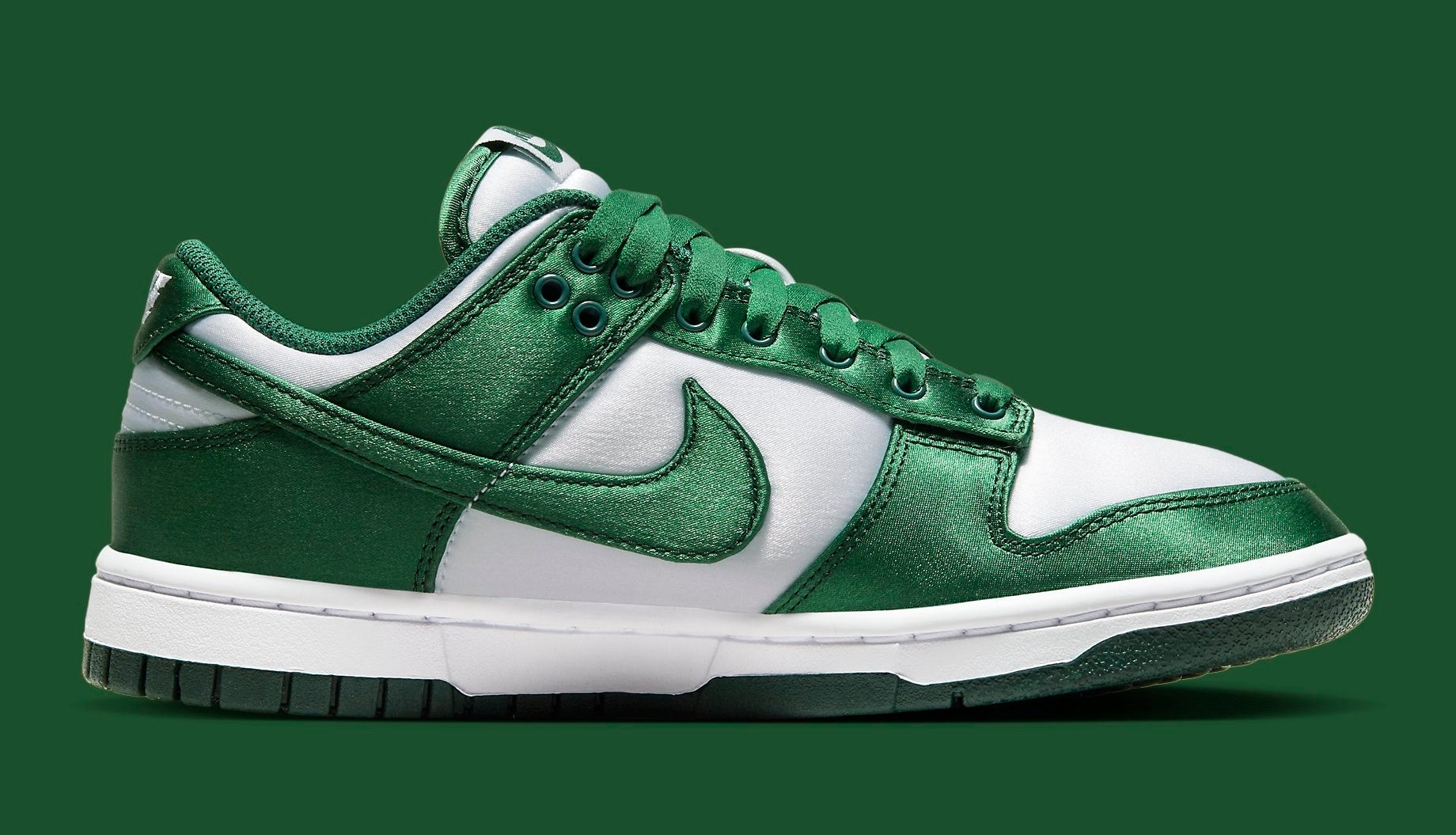 emerald green dunk