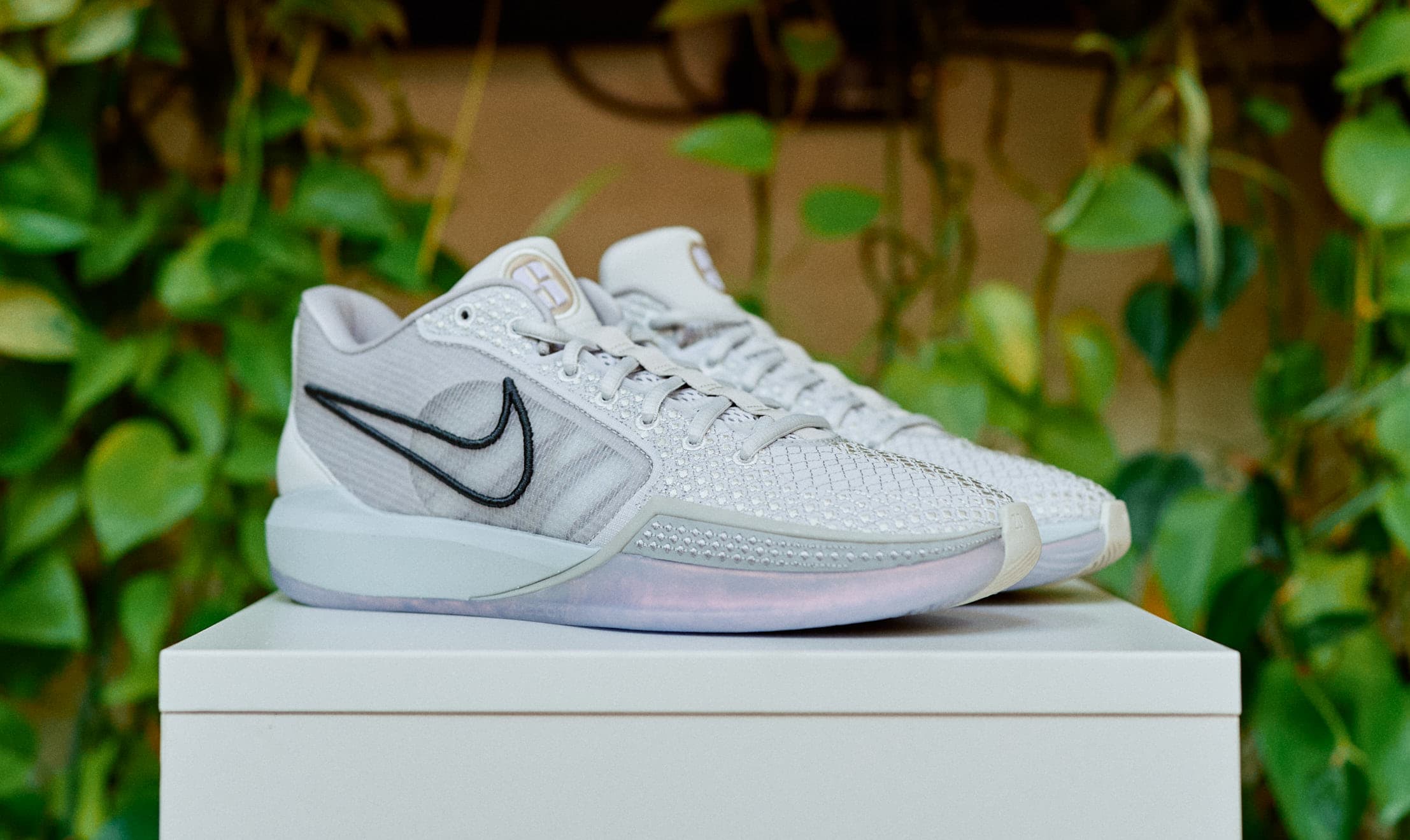 Nike Sabrina Ionescu サブリナ1 Amazon.com | NIKE Sabrina 1 Family Bonds Womens FQ3381-001