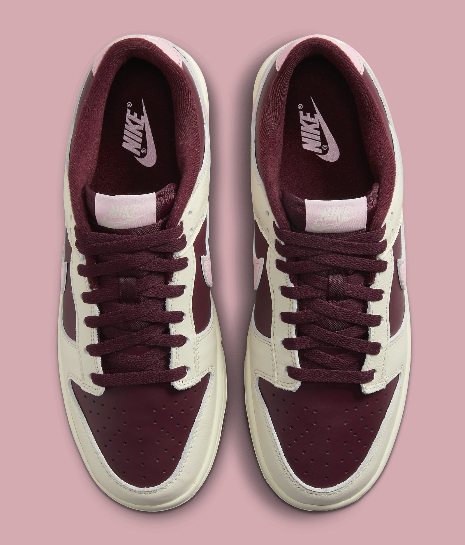 Nike Dunk Low \"Valentine’s Day\" (2023) Nike Dunk Low 