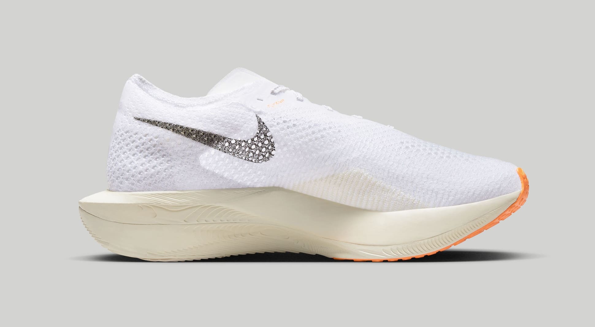 vaporfly next%3 proto ヴェイパーフライ　プロト Nike's Next Vaporfly Sneaker Releases in March