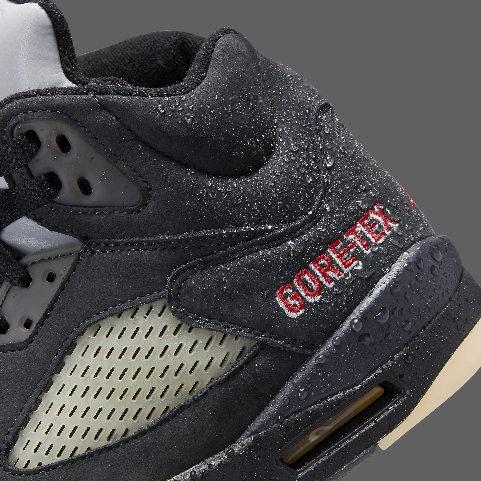 靴 AIRJORDAN 5 RETRO GORE-TEX s-l1200.jpg
