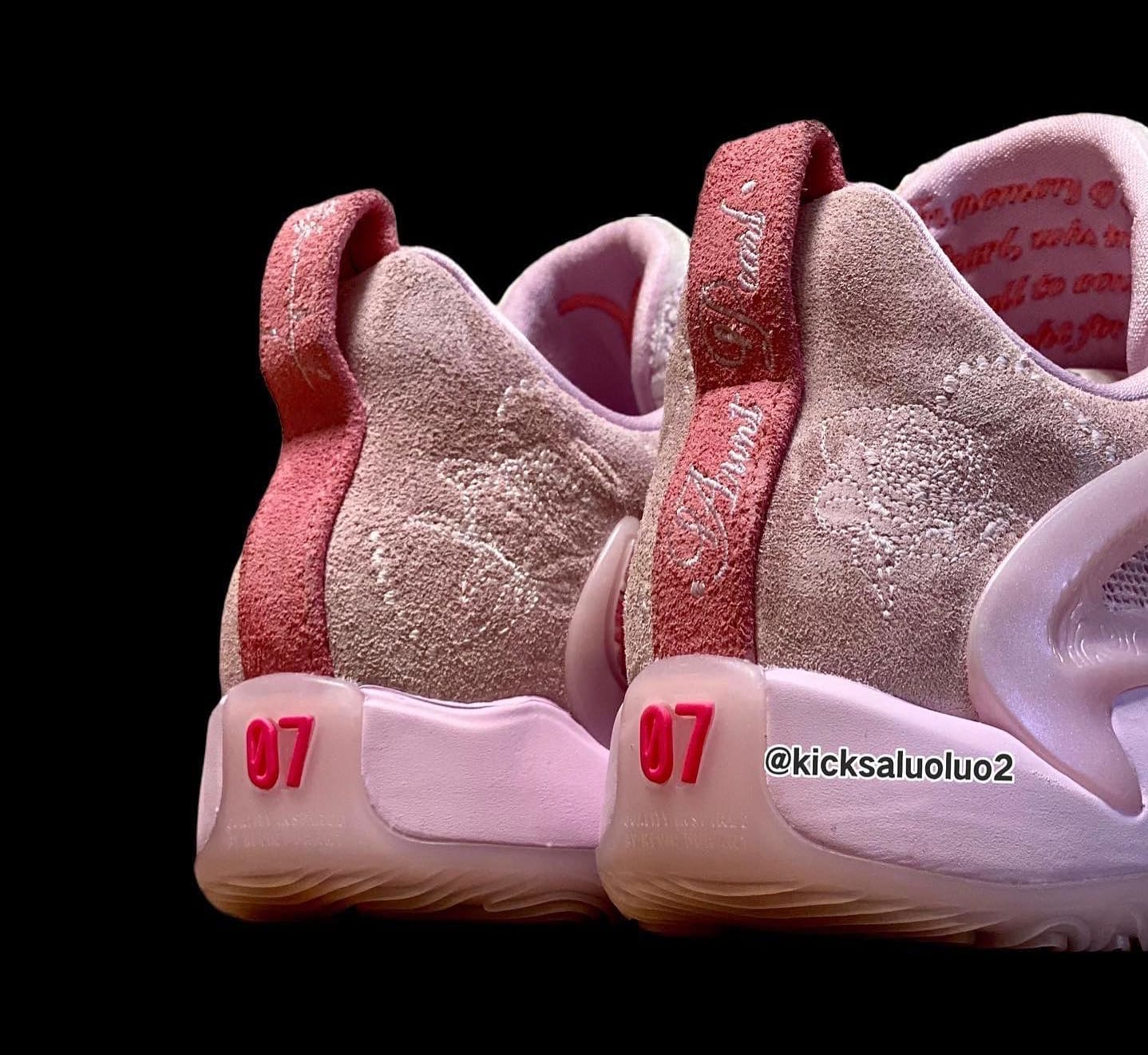 First Look at the 'Aunt Pearl' Nike KD 15