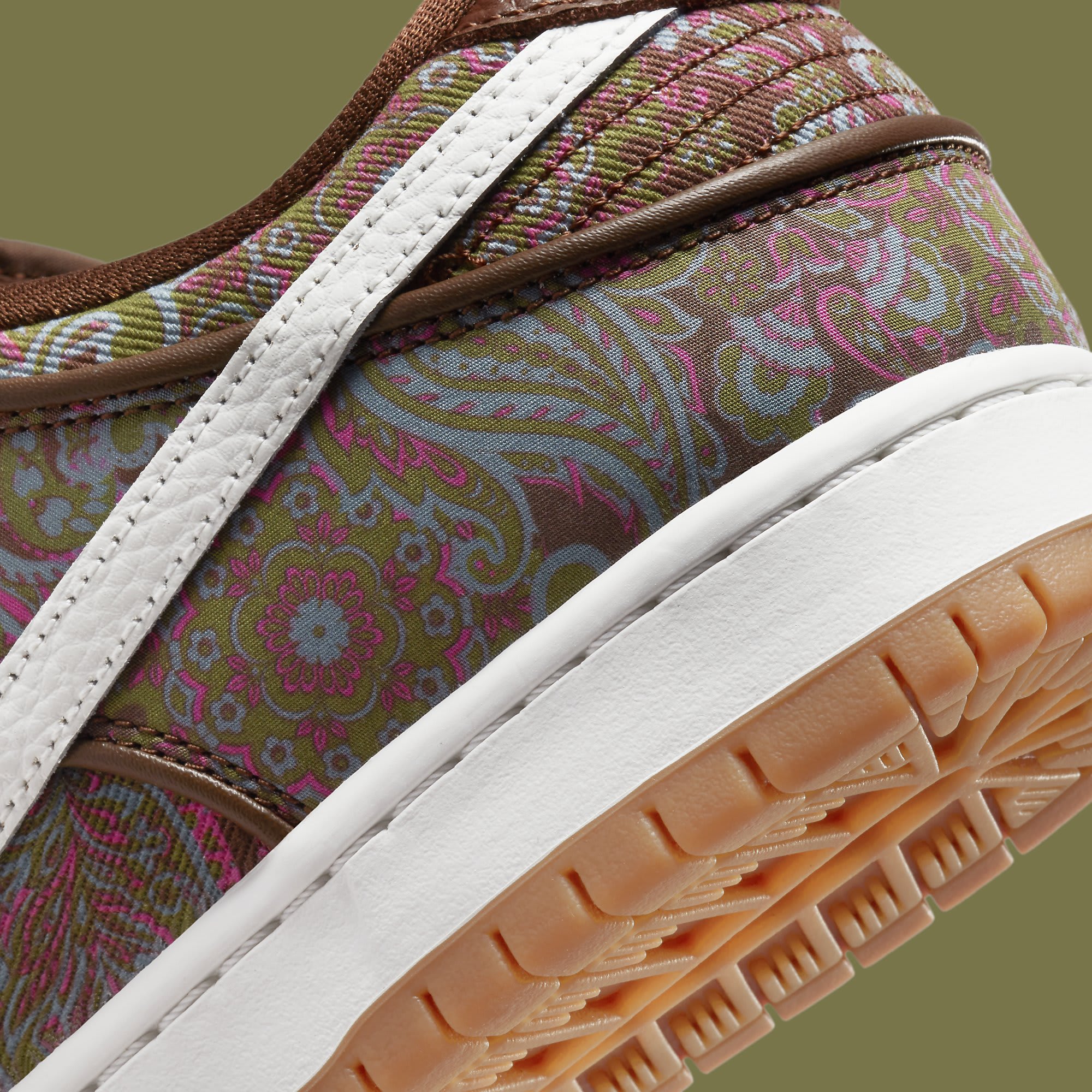 Nike SB Dunk Low Paisley Sneakers with White and Brown Accents DH7534-200 Paisley Prints Cover This Nike SB Dunk main image 2