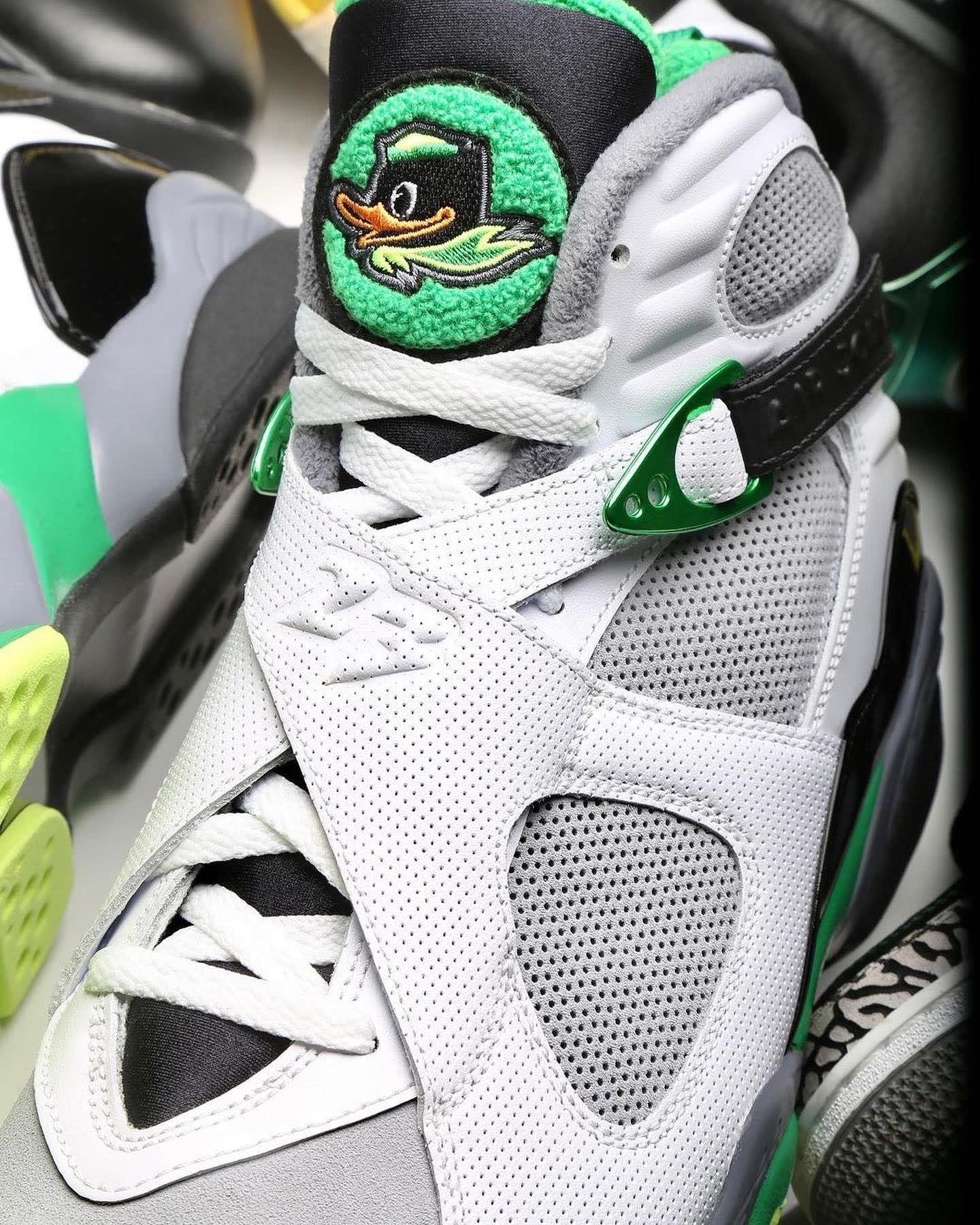 StockX Is Releasing the 'Oregon Ducks' Air Jordan 8