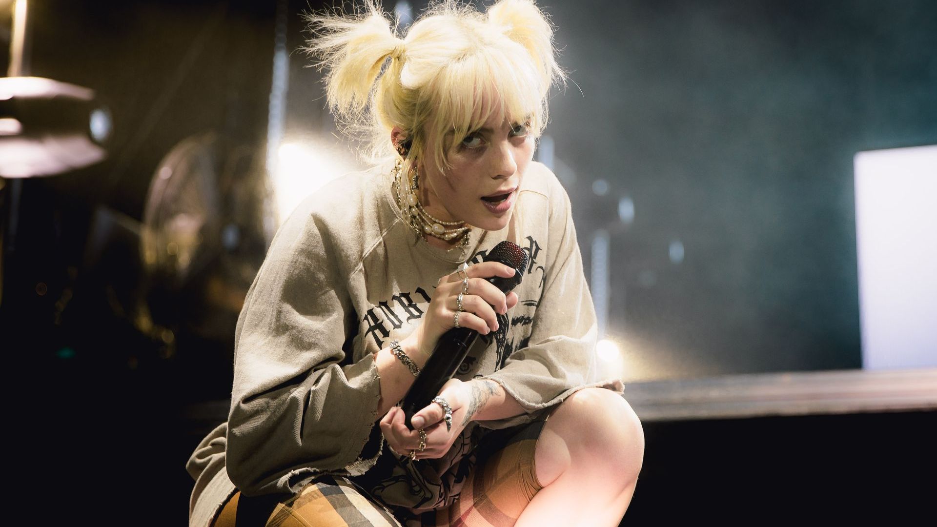 Billie Eilish Blasts New Texas Abortion Law During Festiv