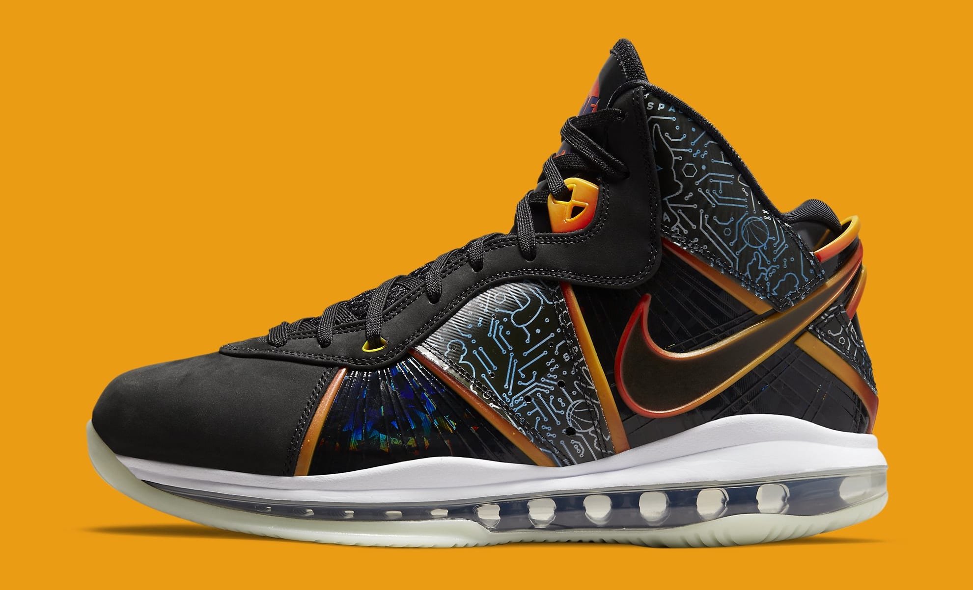 Detailed Look at the 'Space Jam' Nike LeBron 8