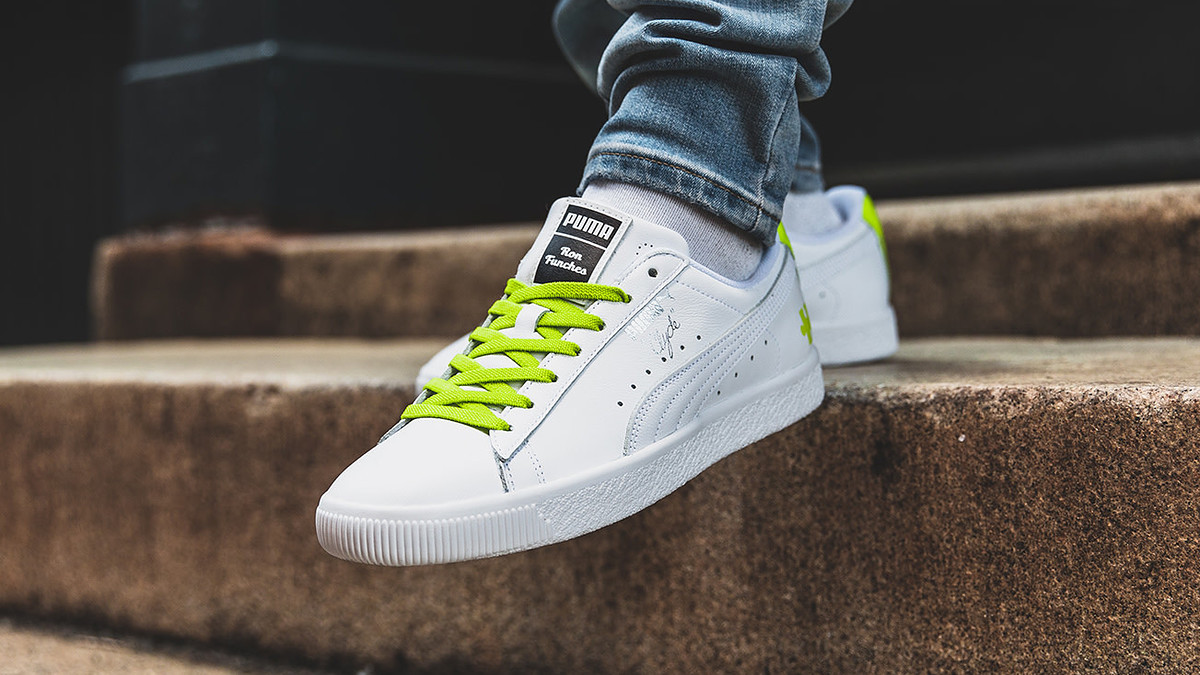 Puma clyde foot locker hotsell