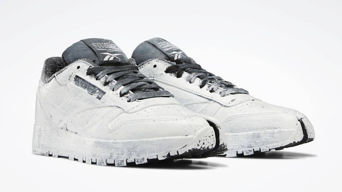 靴 Maison Margiela Reebok Classic Leather Reebok Maison Margiela x Classic Leather Tabi Whiteout for