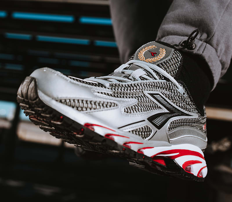 Diadora Celebrates Olympics With 2000s-Era Runner Retro