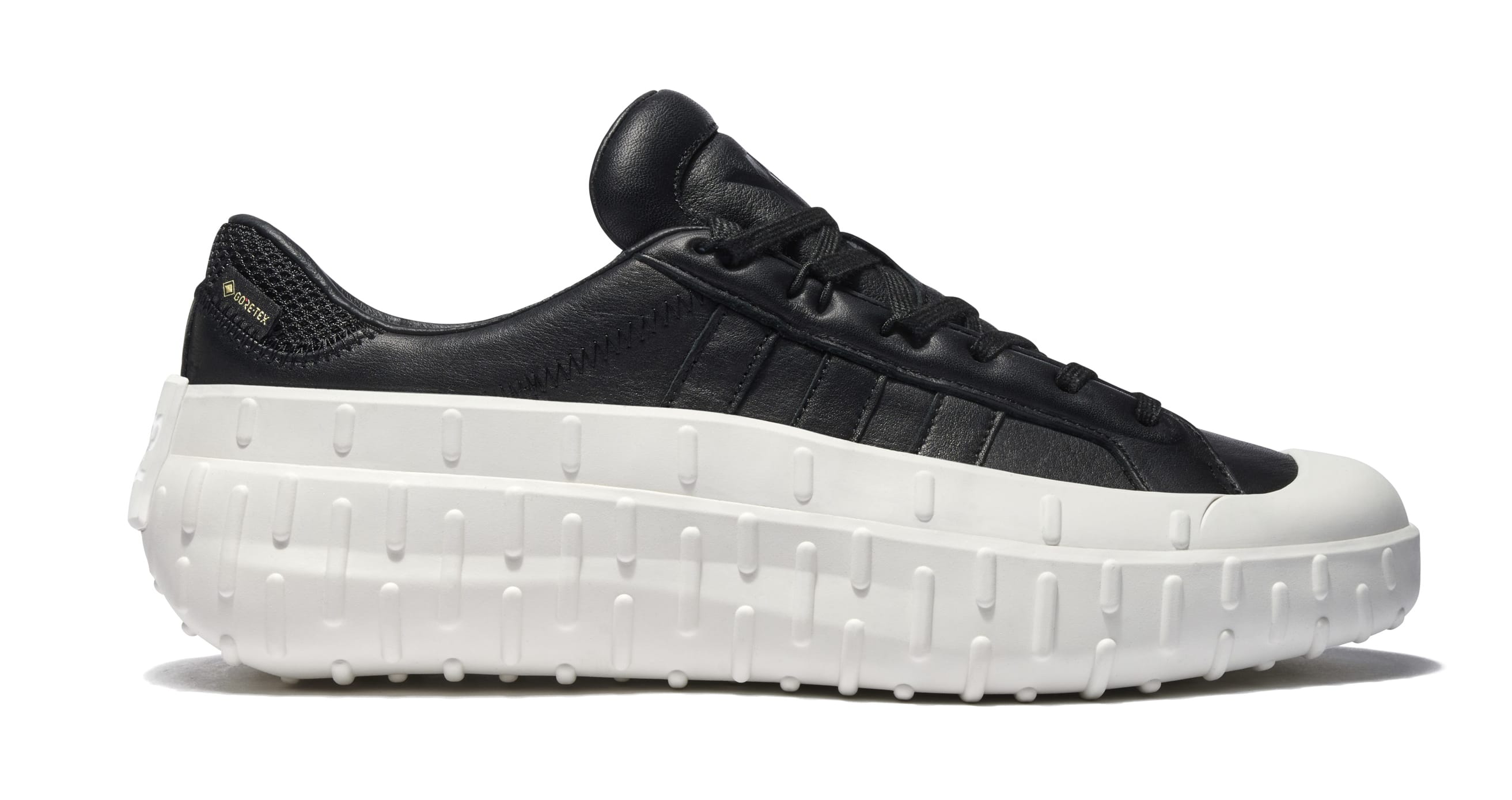 Adidas Y-3 Has New Futuristic Sneakers Releasing Soon display picture 1