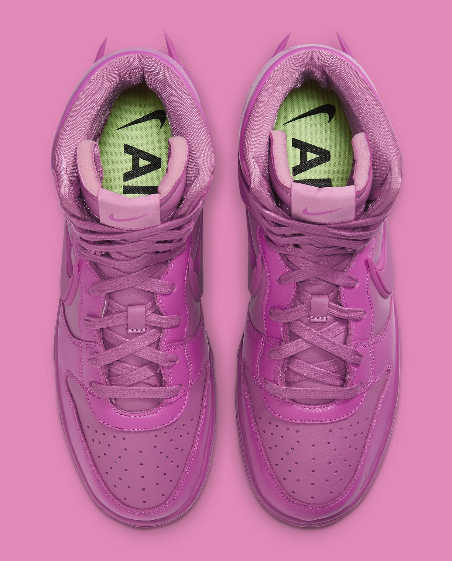 Nike ambush dunk high cosmic fuchsia