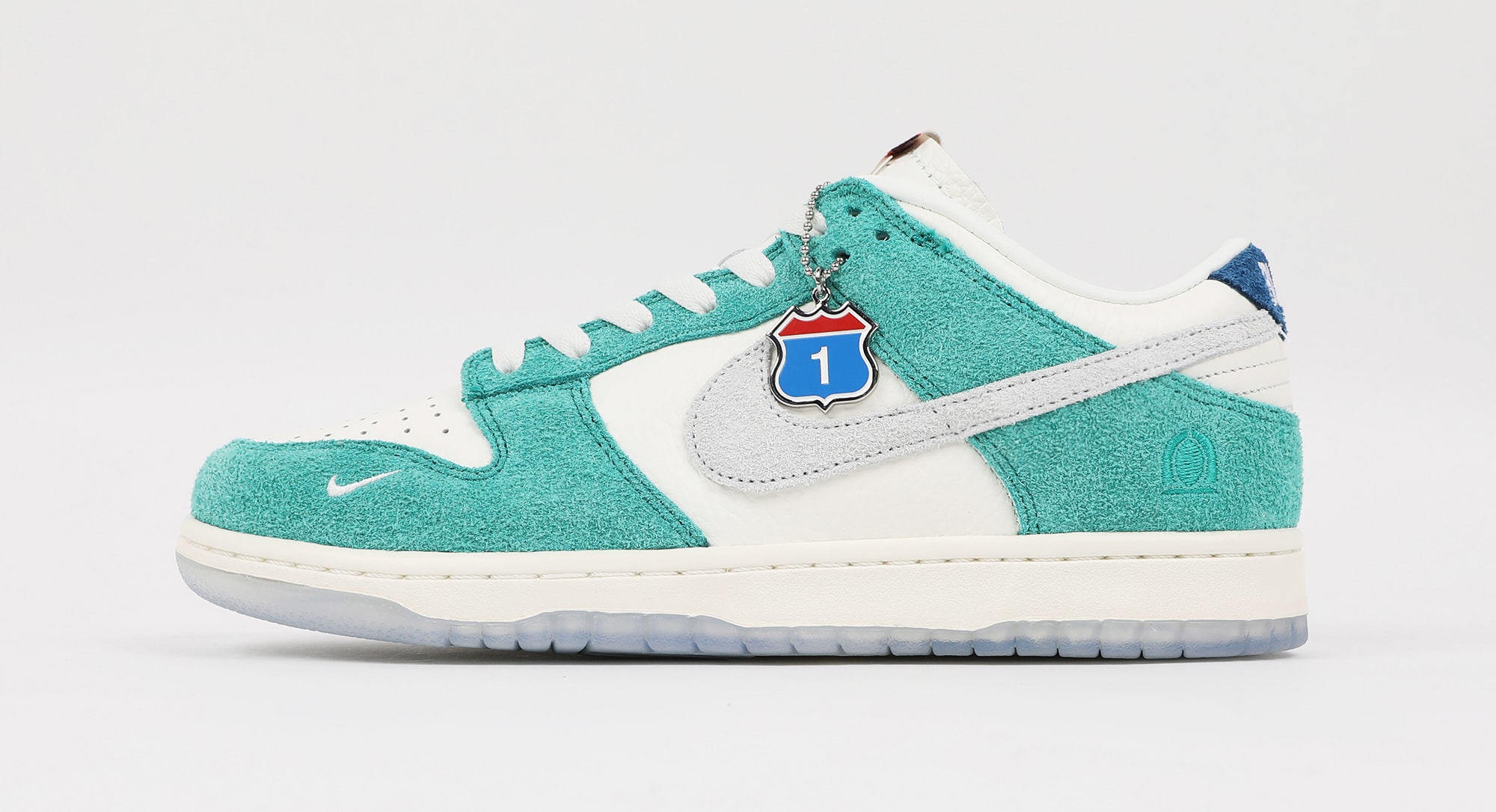 Best Look Yet at Kasina's 'Industrial Blue' Nike Dunk Col