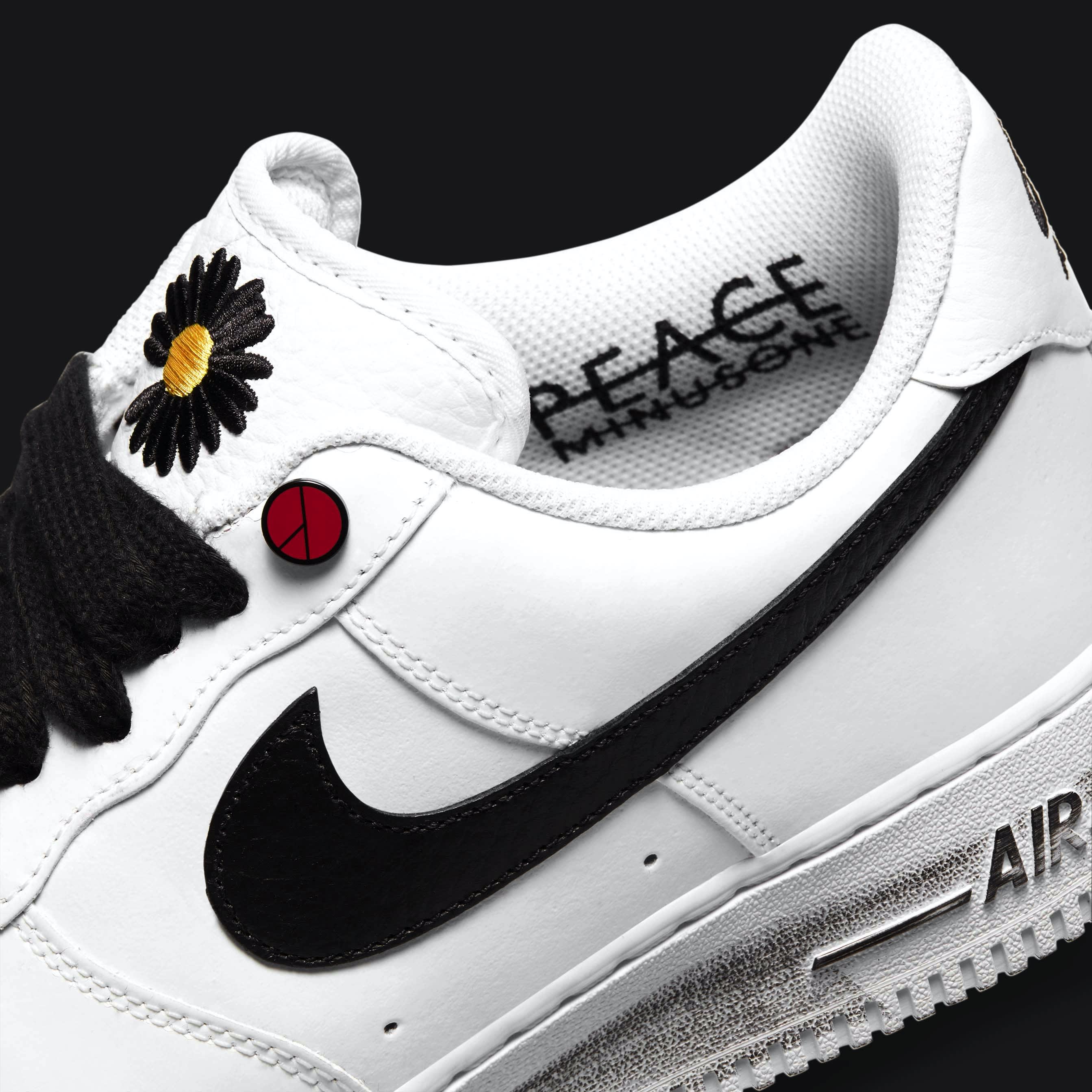 PEACEMINUSONE x NIKE ロンt White G-DRAGON p_34599892_199158920_10830181.jpg