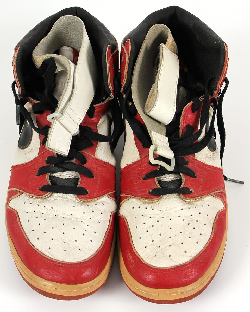 Michael Jordan's Post-Injury Air Jordans Are up for Auction, image size:960x1200