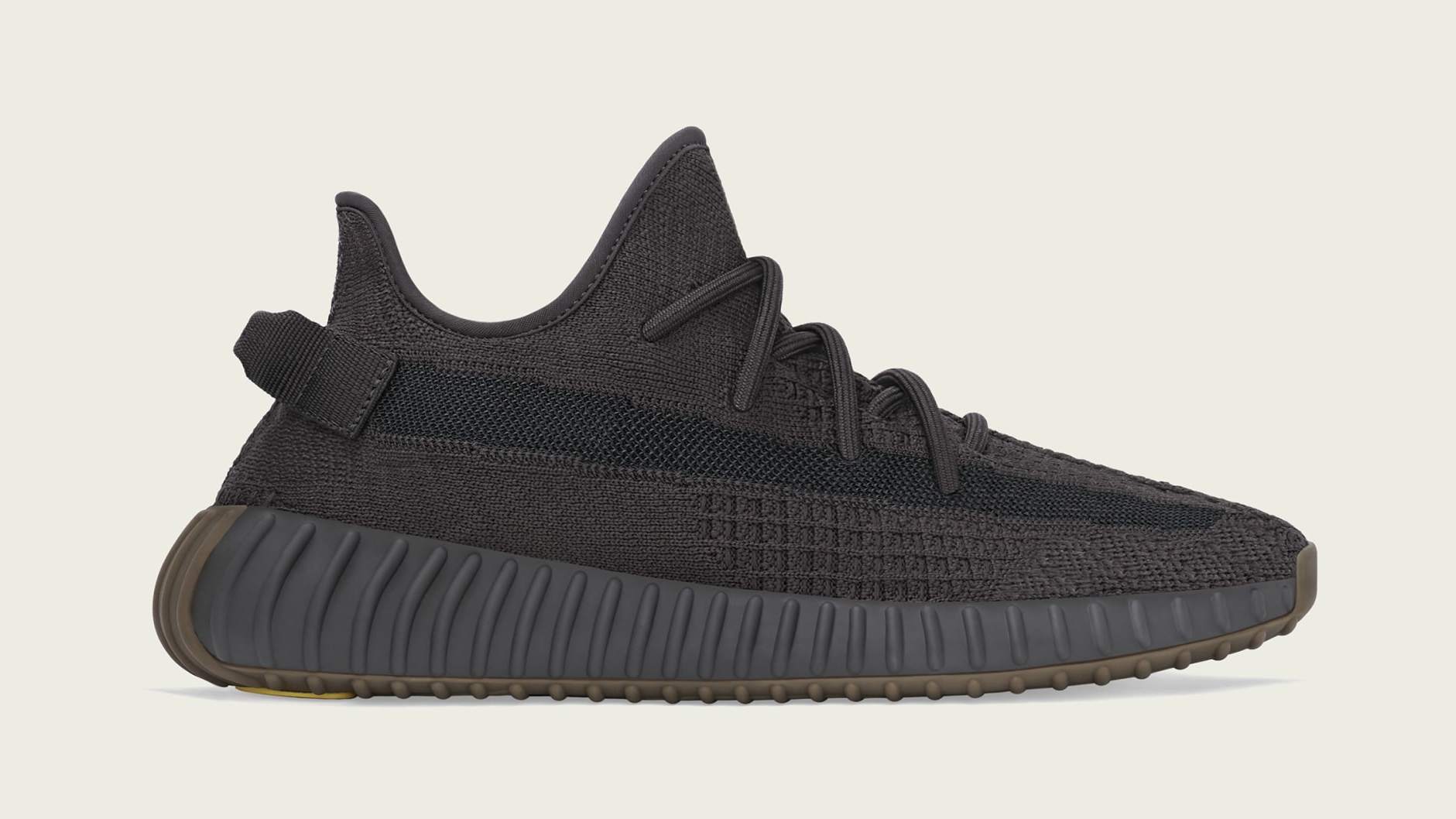 【未使用】 YEEZY BOOST 350 V2 Cinder Adidas Confirms Release Date for the 'Cinder' Yeezy Boost 350 V2