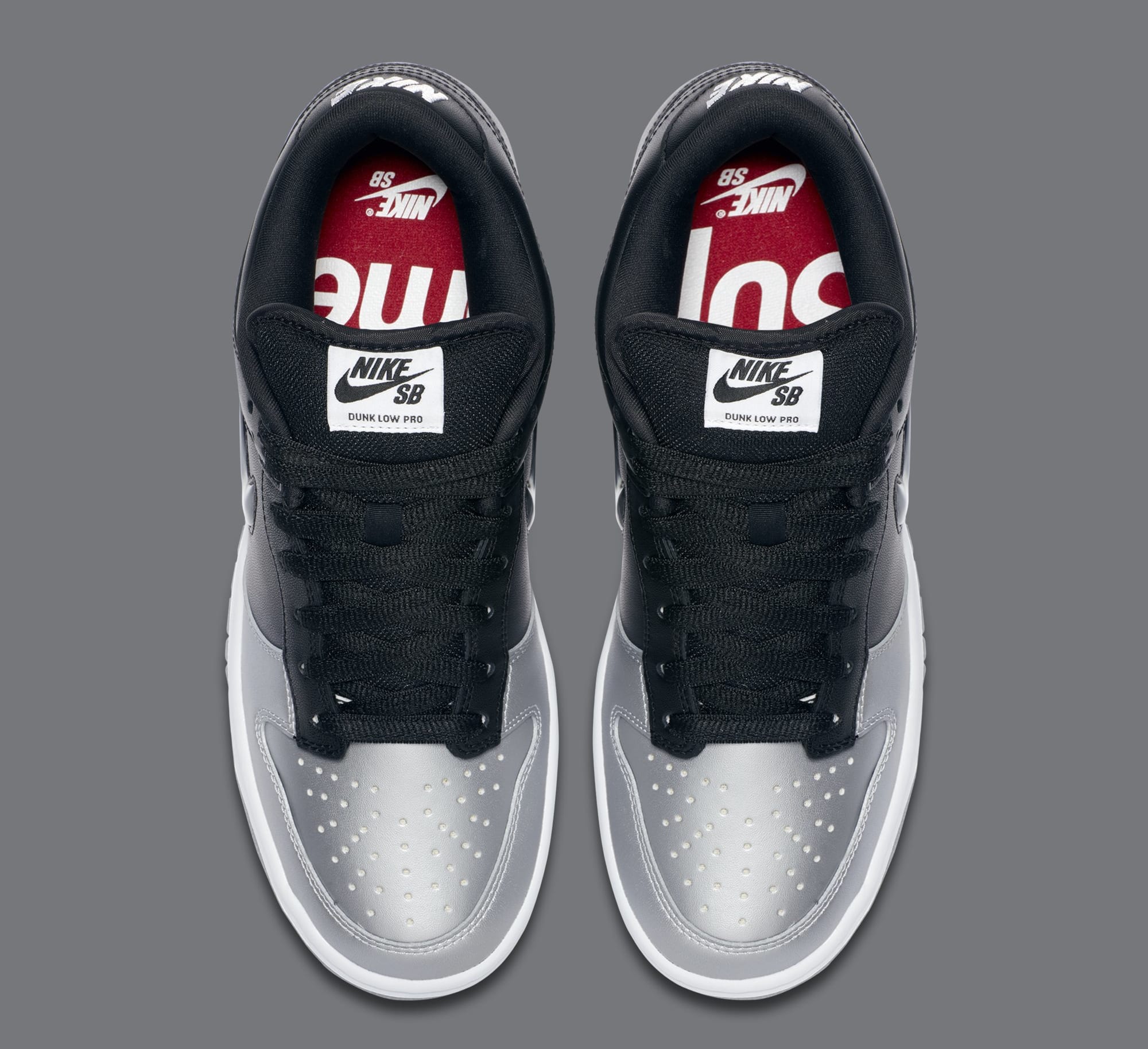 Nike x supreme SB Dunk Low Pro シルバー/ブラック Supreme x Nike SB Dunk Low 