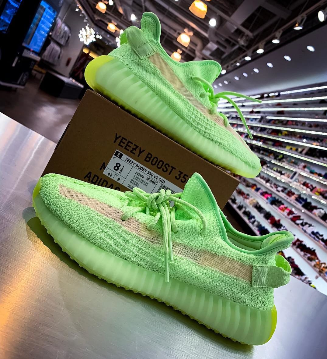 Yeezy glow fashion green