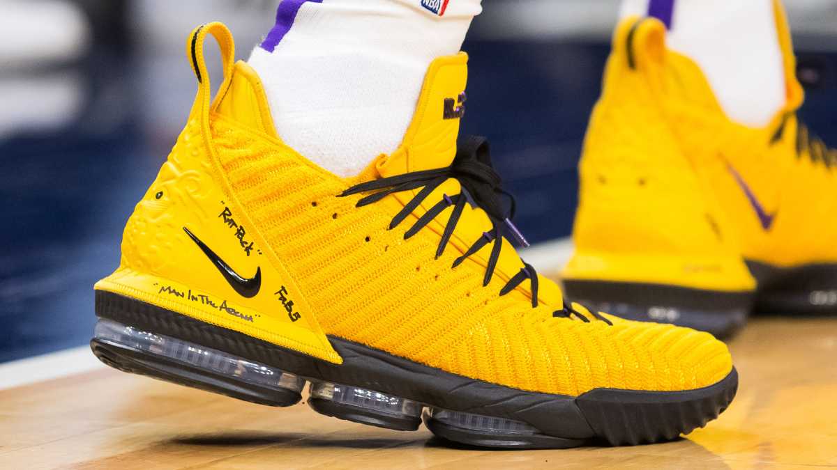 Lebron 16 yellow black best sale