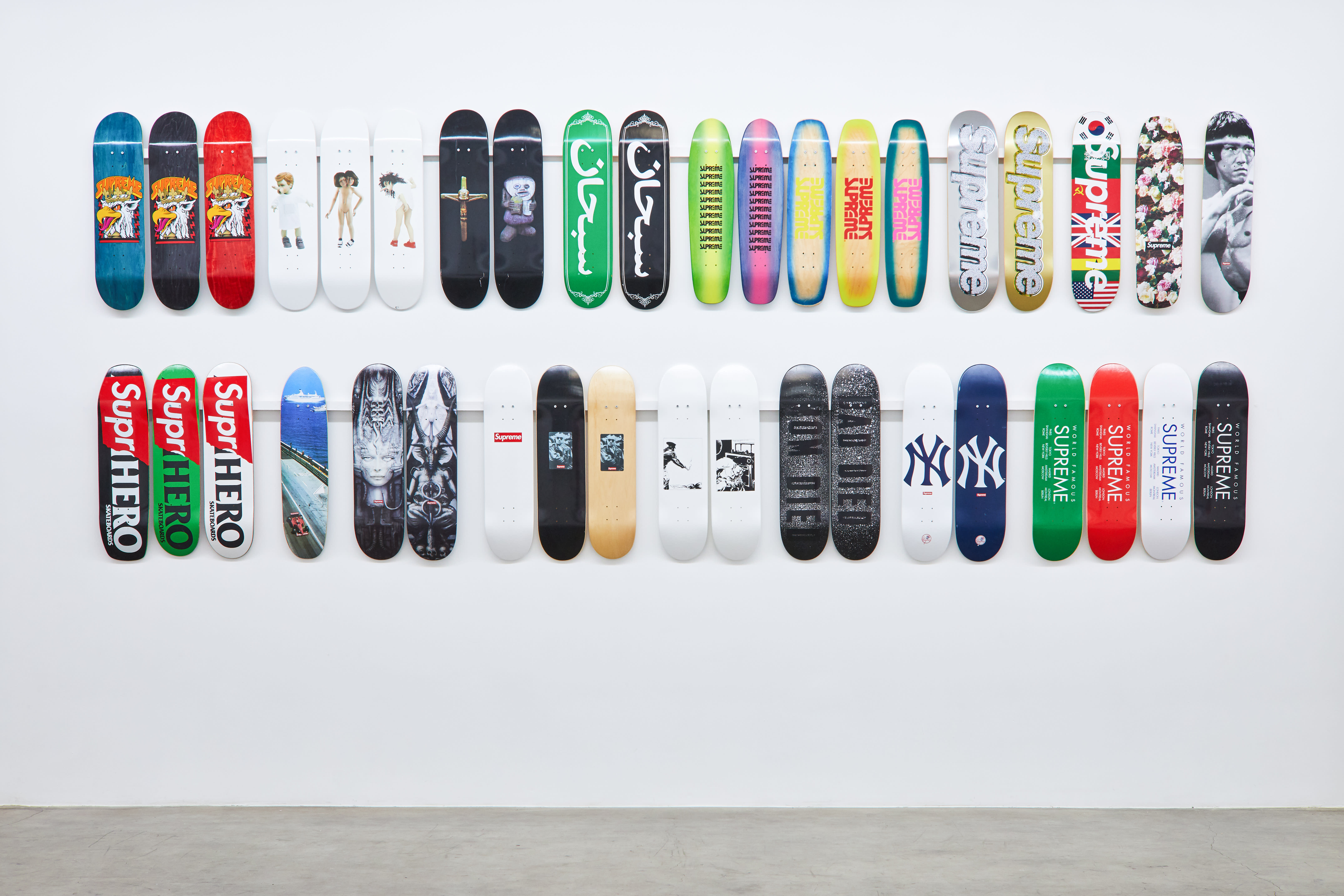 未使用Supreme World Famous Skateboard Deck Supreme Routed Box Logo Skateboard Black – BASEMENT_HK