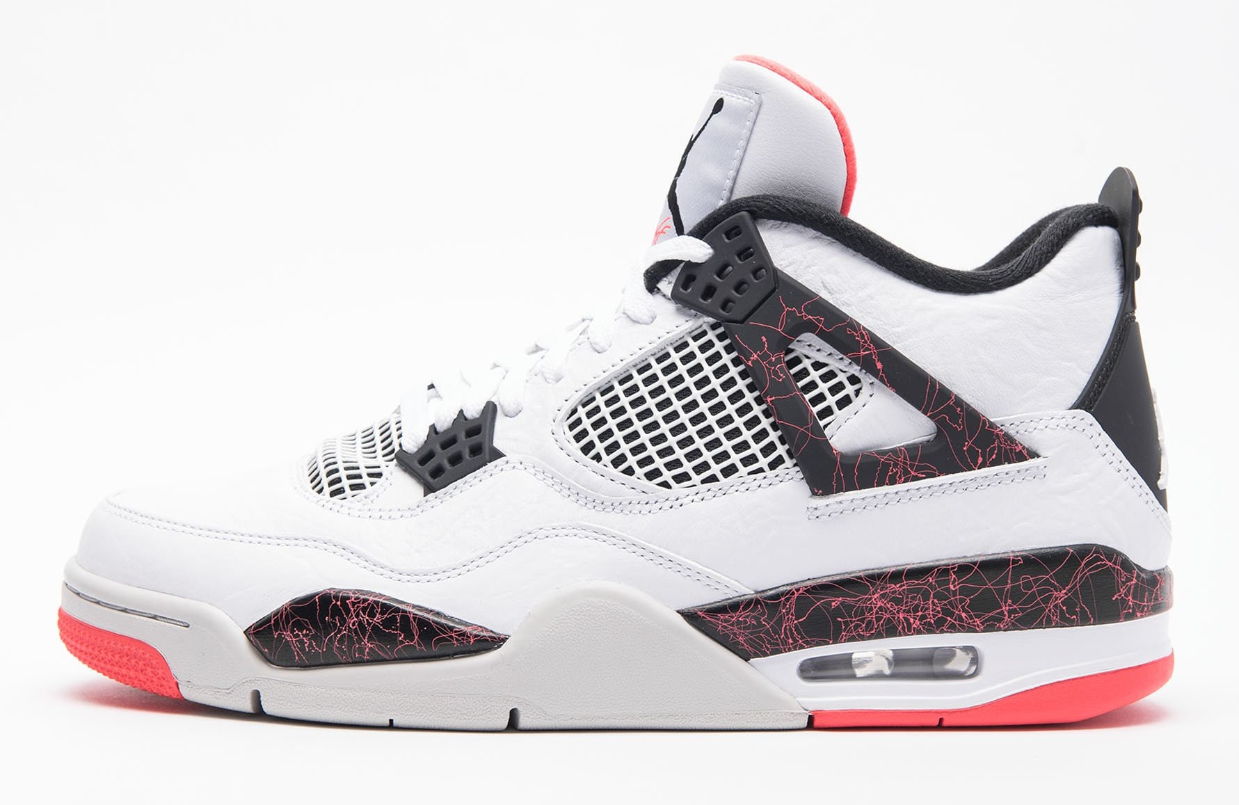 The Latest Images of the Light Crimson Air Jordan 4