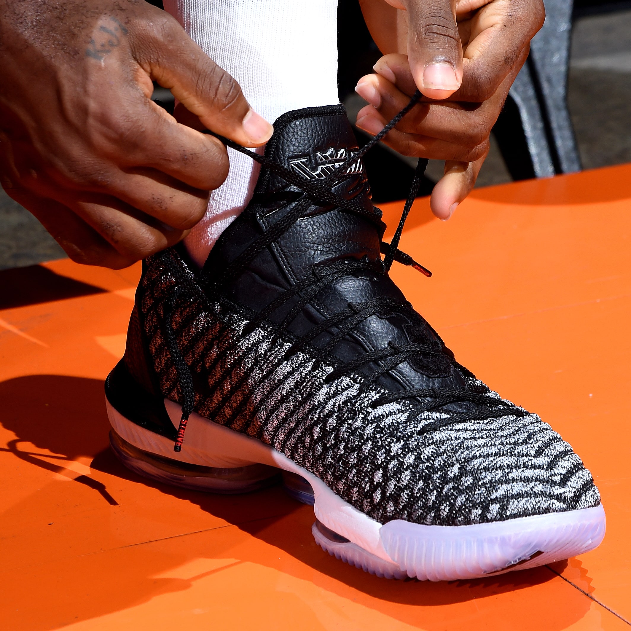 Lebron 16 oreo release date best sale