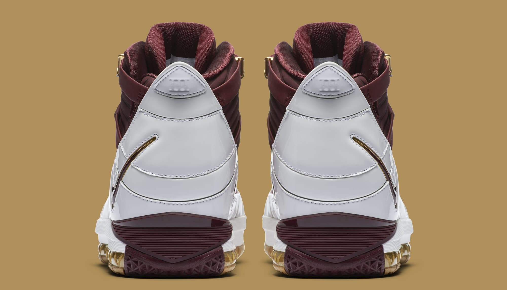 その他 NIKE ZOOM LEBRON III CTK CHRIST THE KING Amazon.com: Zoom Lebron Iii CTK Qs 'Christ The King