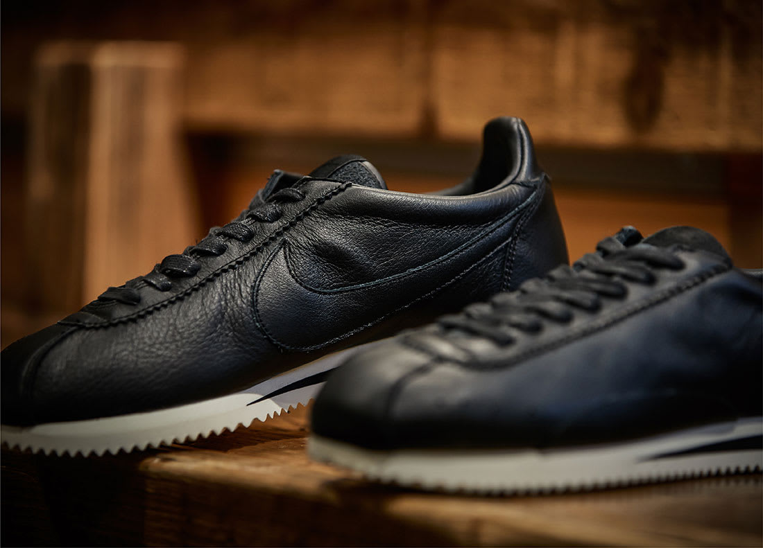 日本未入荷!★NIKE WMNS CLASSIC CORTEZ LEATHER Nike Cortez Leather Women's Shoes. Nike JP