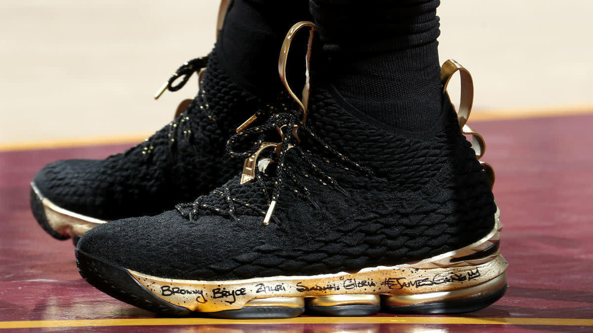 Lebron 15 black and gold on sale