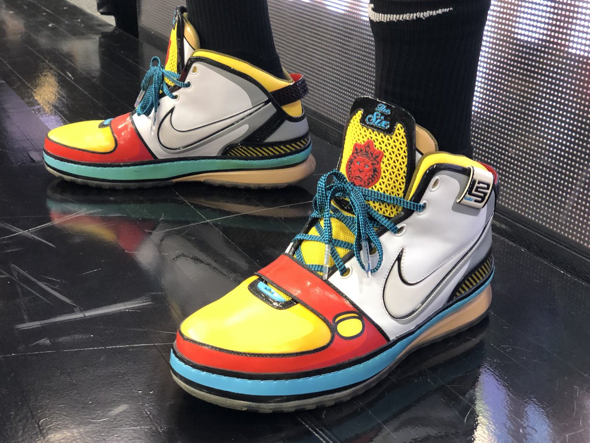 LeBron James Wears Rare PEs to Practice