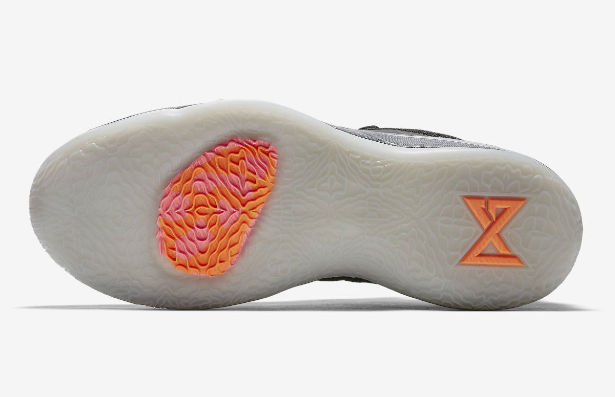 シューズ(男性用) NIKE PG2.5 EP BQ8453-004 Nike PG 2.5 BQ8453-004 Release Info | SneakerNews.com