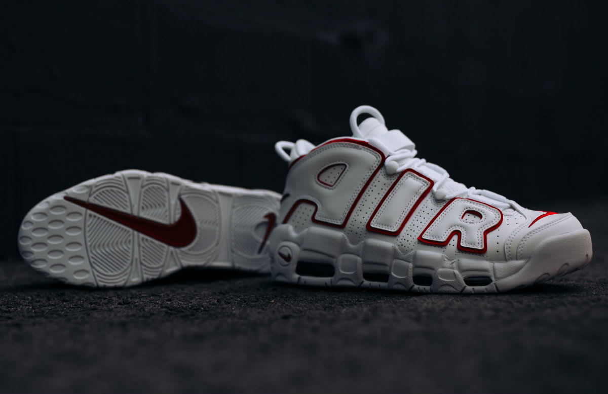 Nike Air More Uptempo ホワイト/レッド ナイキモアテンレッド Nike Air More Uptempo White Varsity Red