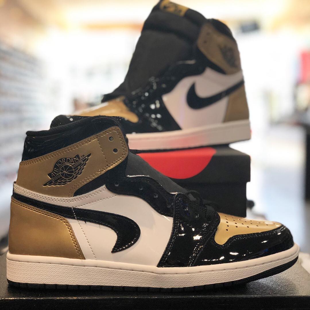 Jordan 1 upside down swoosh on sale