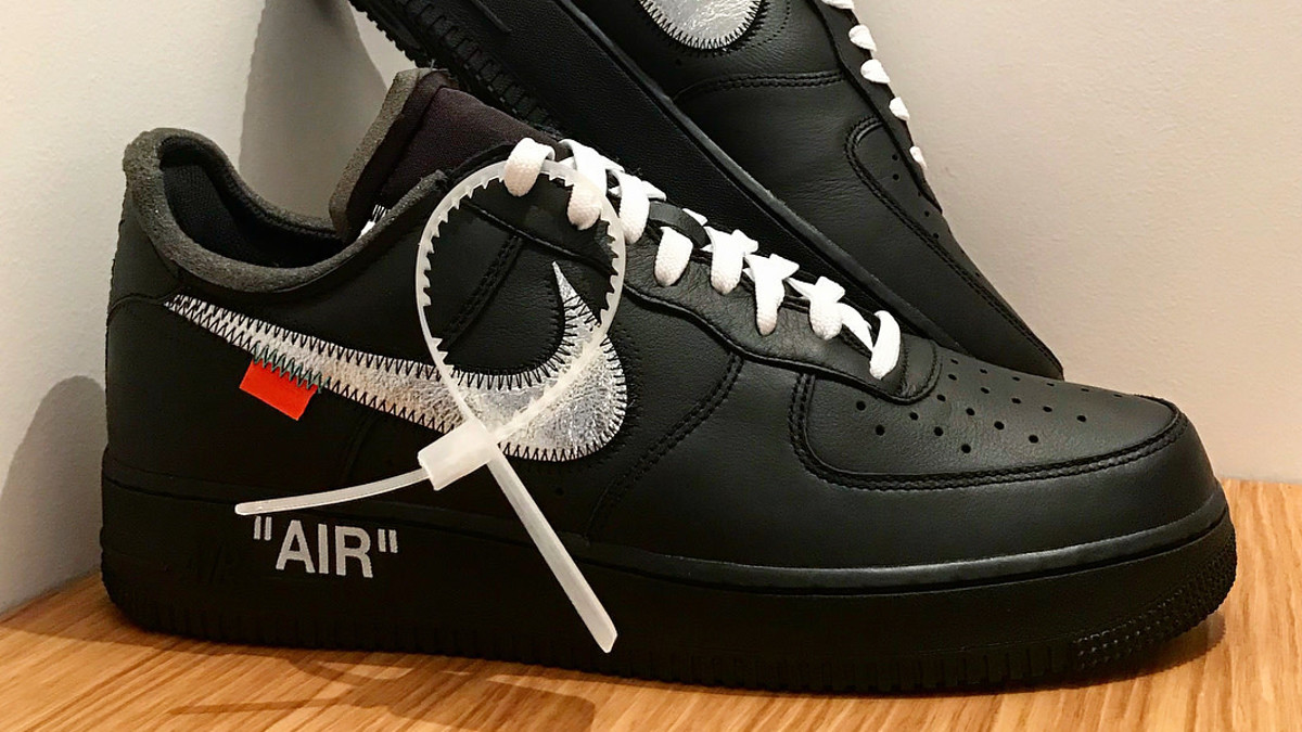 Nike shoe with zip tie best sale