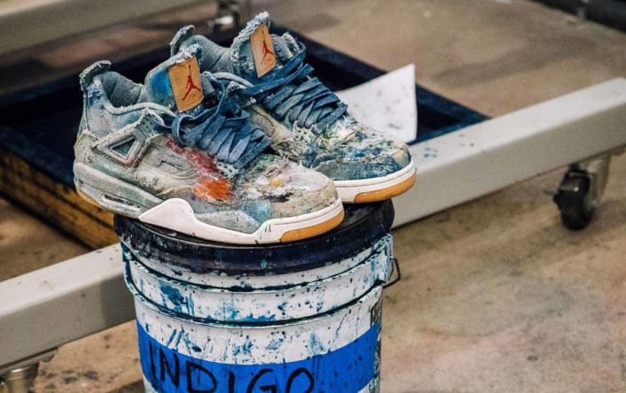 Distressing the Levi s x Air Jordan 4