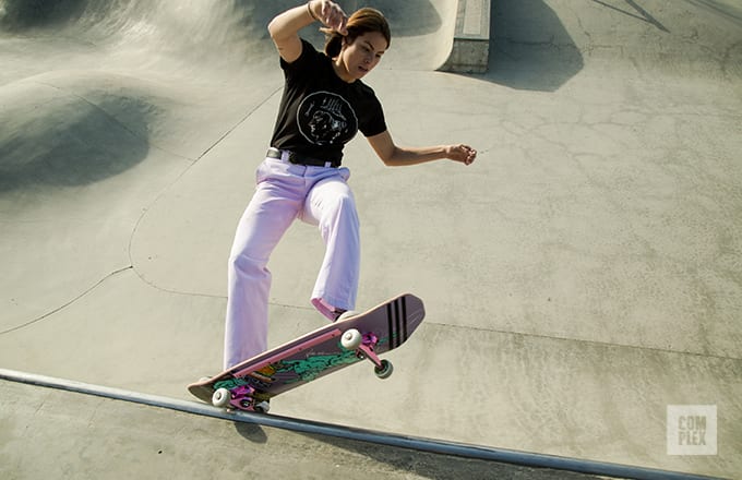 Nora skateboarding hotsell