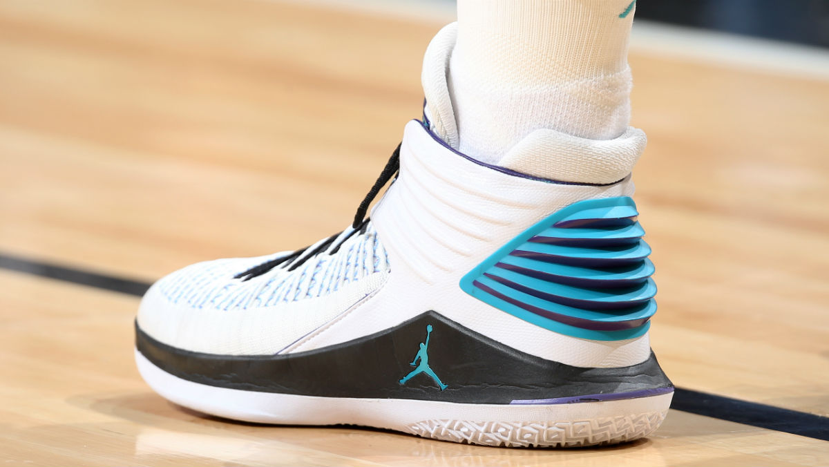 Jordan 32 hornets online