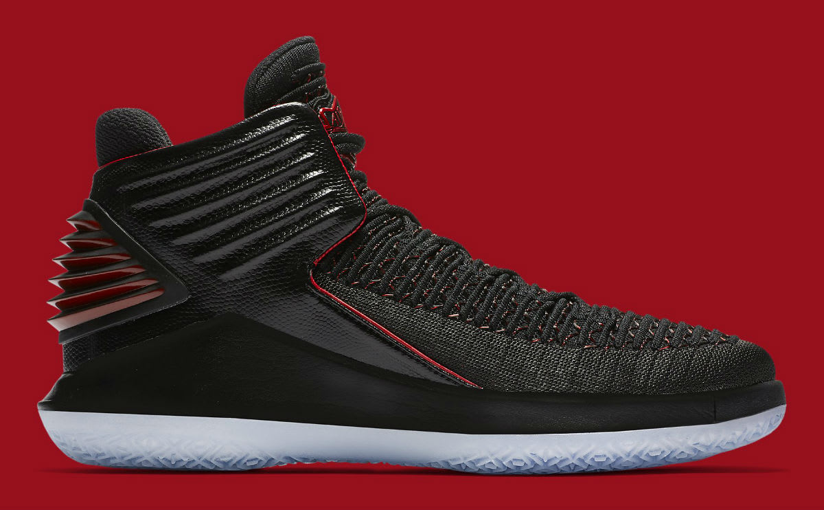 Banned Air Jordan 32s for the Whole Family