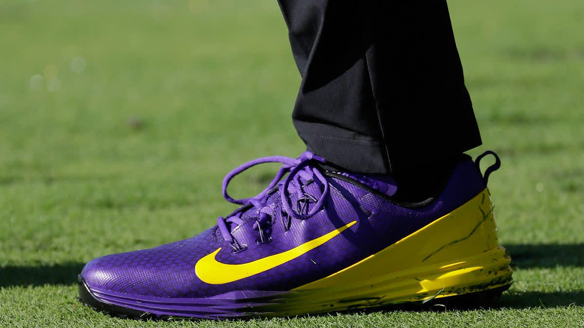 Tony Finau Wears Lakers Themed Golf Shoes for Kobe Bryant Day