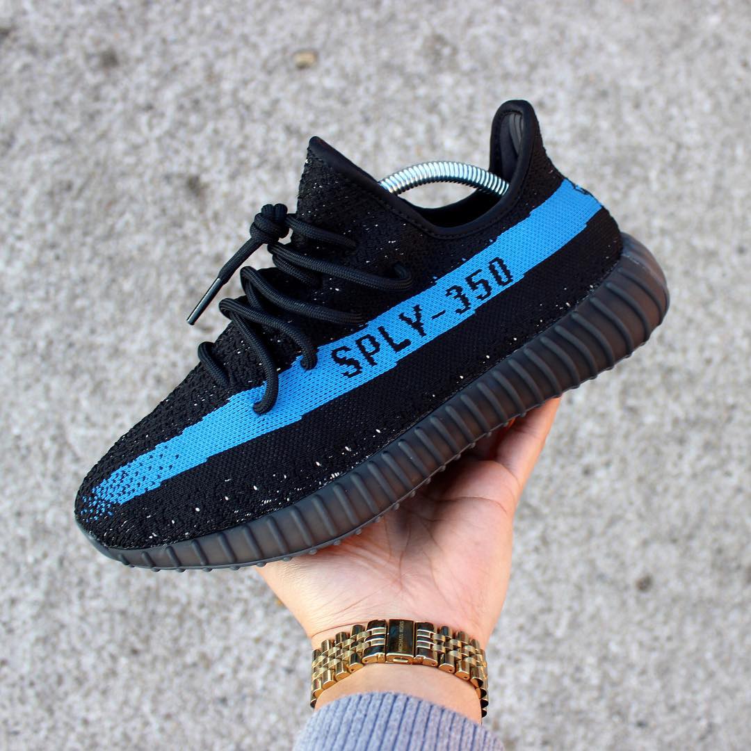 adidas gazelle silver green womens Adidas Yeezy Boost 350 V2 "Carbon Beluga"  Limited Run